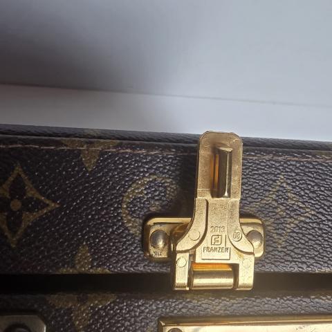 Large Product Preview Image 33