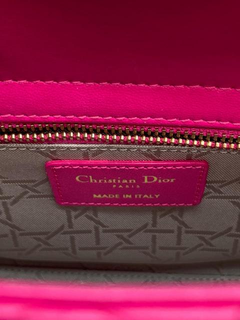 Large Product Preview Image 30