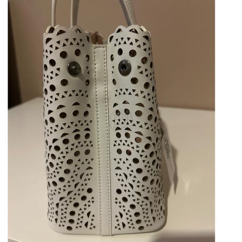 Large Product Preview Image 3