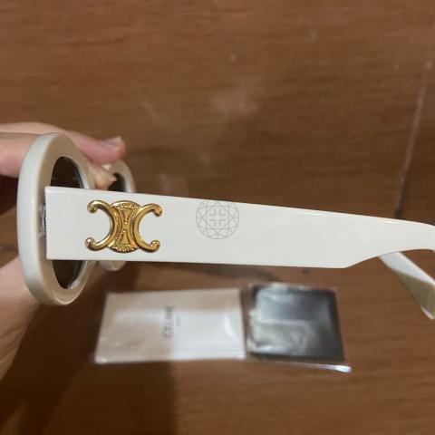 Large Product Preview Image 4