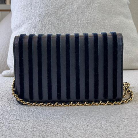 Large Product Preview Image 2