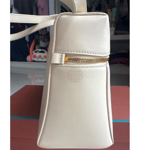 Large Product Preview Image 4