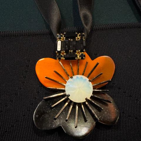 Large Product Preview Image 3