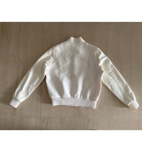 Large Product Preview Image 2