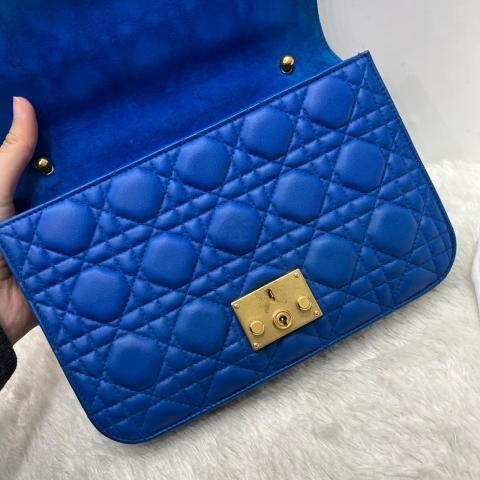 Large Product Preview Image 18