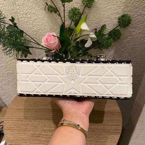 Large Product Preview Image 22