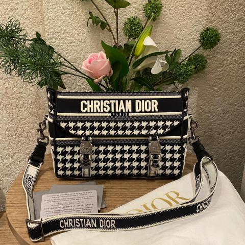 Large Product Preview Image 24