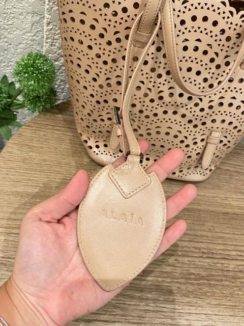 Large Product Preview Image 32