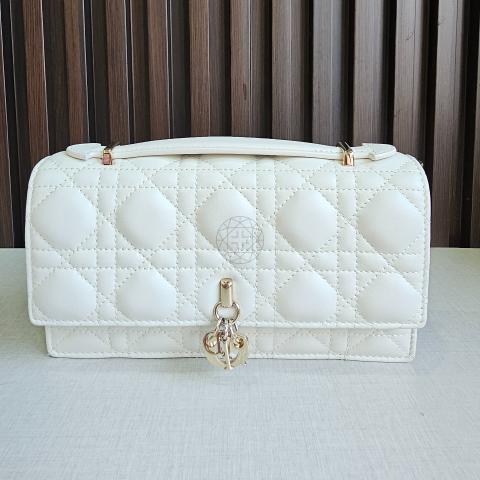 Large Product Preview Image 8