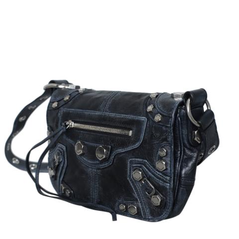 Large Product Preview Image 3