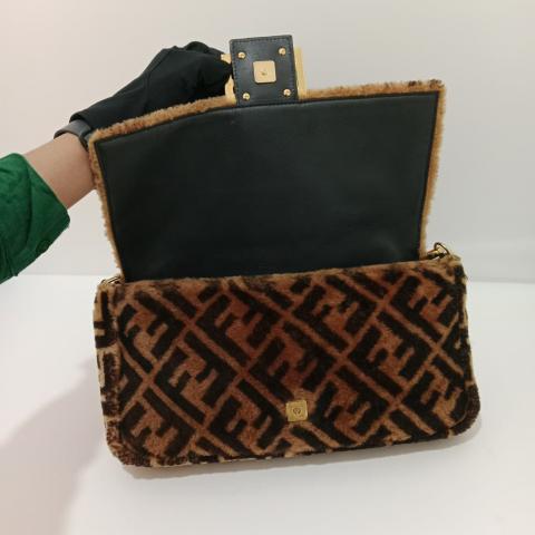 Large Product Preview Image 16