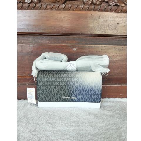Large Product Preview Image 7