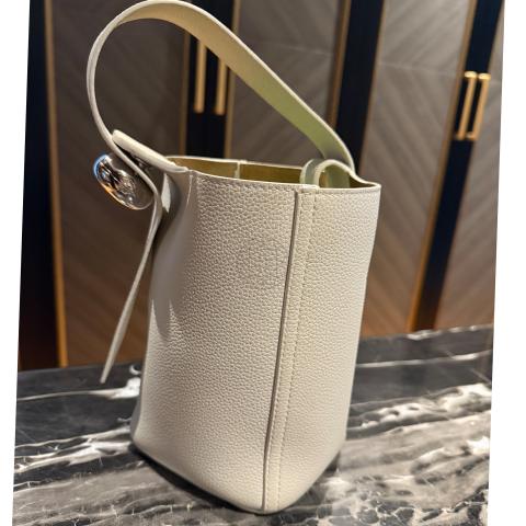 Large Product Preview Image 3