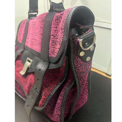 Large Product Preview Image 3