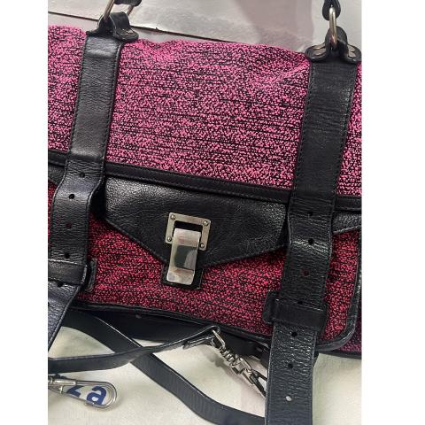 Large Product Preview Image 5