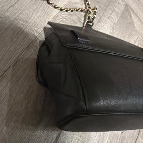 Large Product Preview Image 4