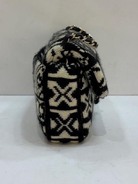 Large Product Preview Image 3