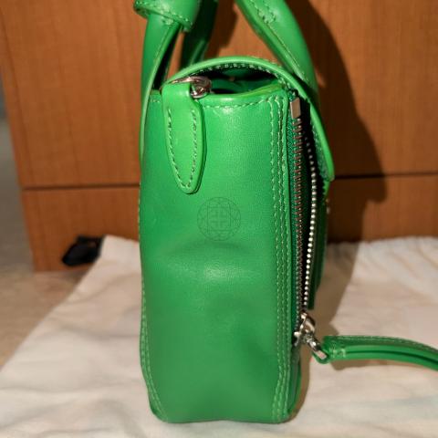 Large Product Preview Image 3
