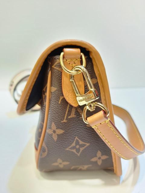 Large Product Preview Image 3