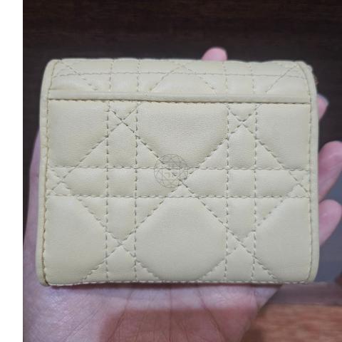 Large Product Preview Image 2