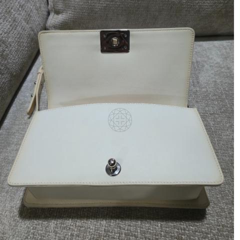 Large Product Preview Image 8