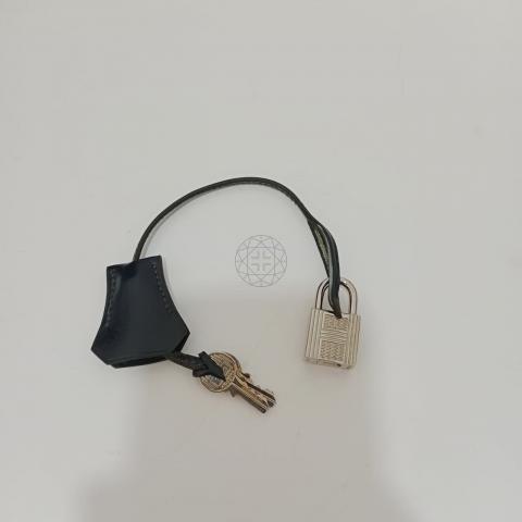 Large Product Preview Image 36