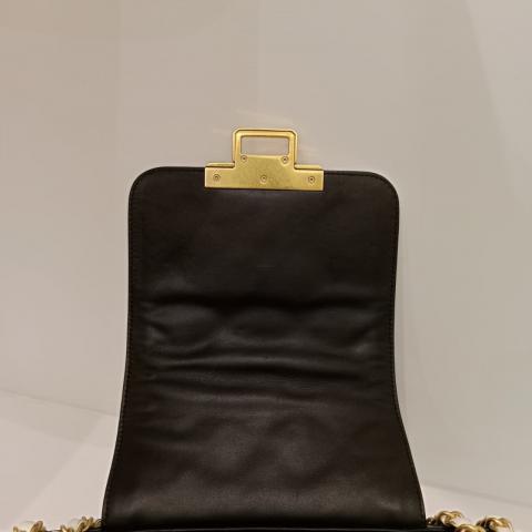 Large Product Preview Image 24