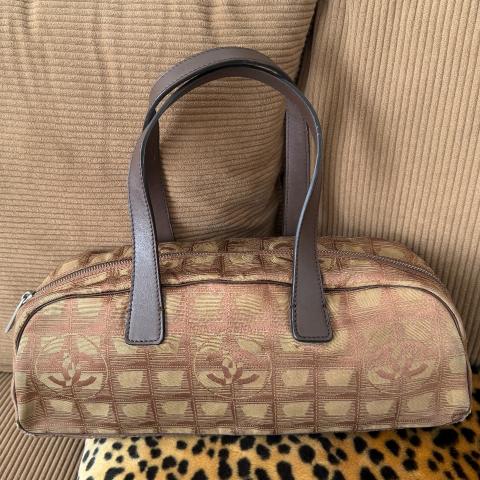 Large Product Preview Image 3