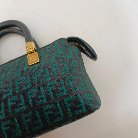 Large Product Preview Image 19
