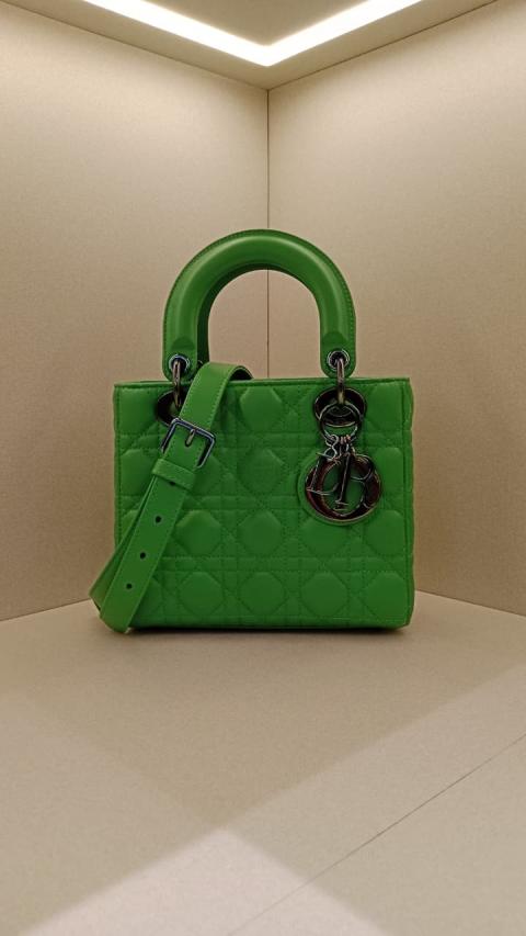 Large Product Preview Image 5