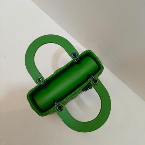 Large Product Preview Image 21