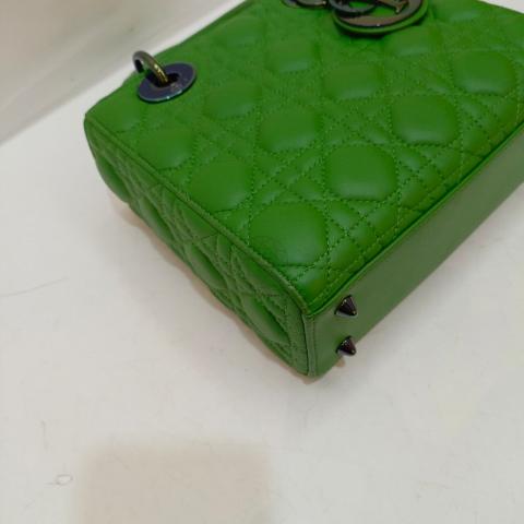 Large Product Preview Image 24