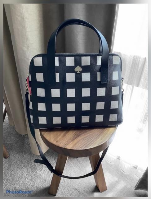 Seller Closet Image