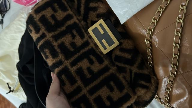 Seller Closet Image