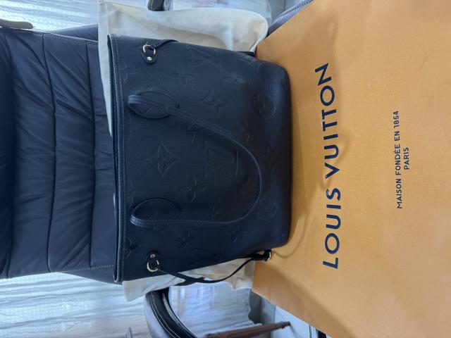 Seller Closet Image